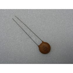 Lot x8 : capacitor condo...