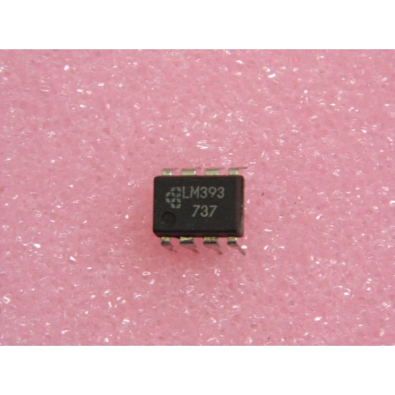 Lot x2: ci LM 393 ~ ic LM393 ~ Low power dual voltage comparator ~ DIP8 (PLA034)