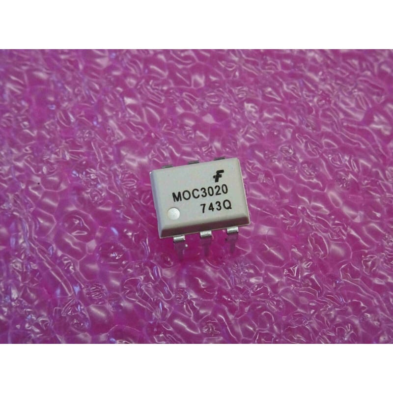 Lot x2 : ci MOC 3020 ~ ic MOC3020 ~ DIP6 (B20A)