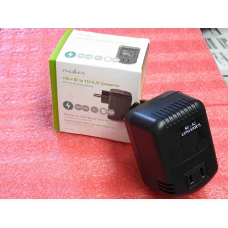 Convertisseur de Tension 110V 230V 30W 45VA 220V vers 110V