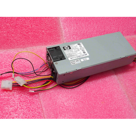alimentation HP model HSTNS-PL05 406833-001 ~ in: 100-240v 2.2-1.1A 50-60hz out: 12v 8A 5v 8A 136W (Serveur HP StorageWorks)
