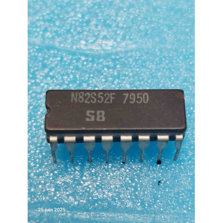 ci N82S52F ~ ic N82S52 F dip16 céramique ( PLA044 )