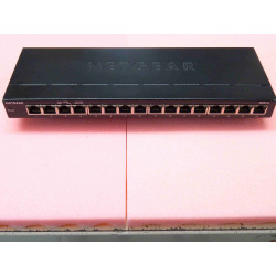 commutateur netgear GS316...