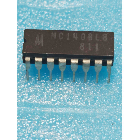 ci MC1408L8 ~ ic MC1408 L8 boîtier dip16 Céramique Motorola NOS ( PLA044 )