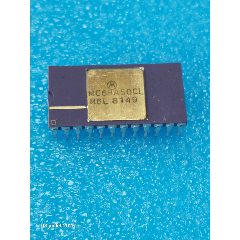 ci MC68A50CL ~ ic MC 68A50 CL ~ boîtier dip24 Céramique New Old Stock   (PLA044)