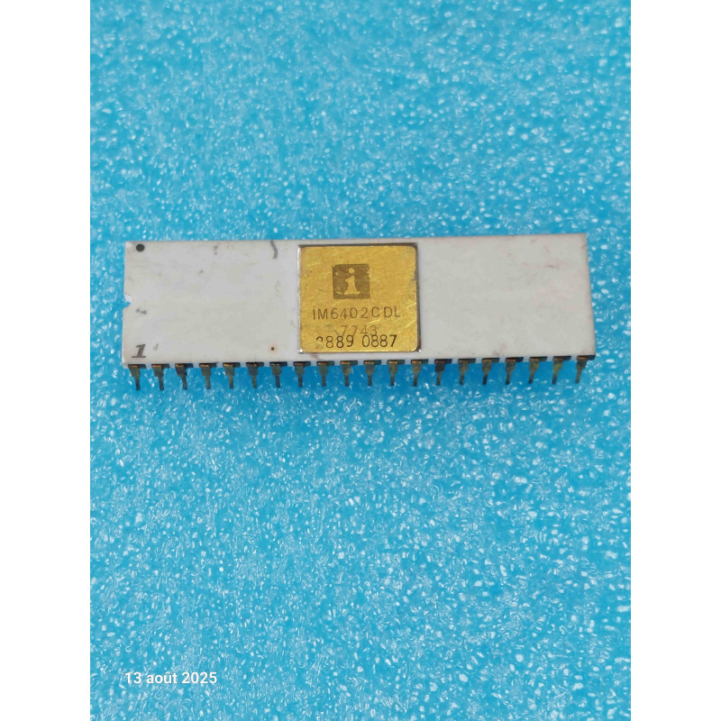 ci IM6402CDL ~ ic IM 6402 CDL dip40 Céramique New Old Stock ( PLA002 )
