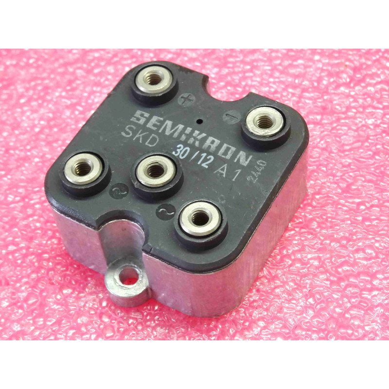 pont de diodes semikron SKD 30/12 A1 ~ power bridge rectifier SKD30/12A1 ~ Urrm 1200V , Ifsm 370A (2P1)