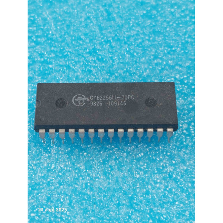 ci CY62256LL-70PC ~ ic CY62256 LL-70PC dip28 New Old Stock ( pla002 )