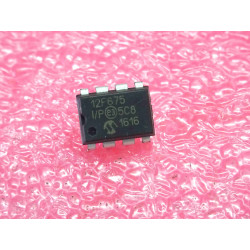 ci PIC 12F675 -I/P ~ ic...
