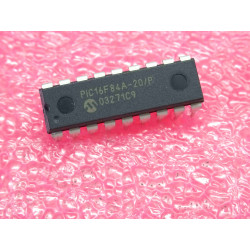 ci PIC 16F84 A -20/P ~ ic...