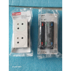 Lot de 2 Legrand 099421...