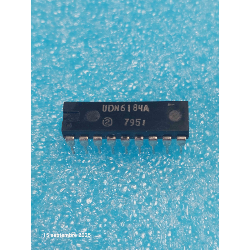ci UDN6184A ~ ci UDN6184 A  boitier Dip18 Integrated  Circuit NOS  ( PLA007 )