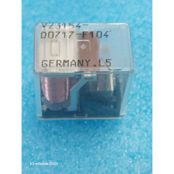Relais V23154-D0717-F104 8...