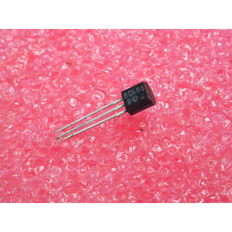 Lot de 100: transistor BC 486 B ~ BC486B , Si PNP ~ Ucb 45V , Uce 45V , Ueb 5V , Ic 1A (tiro24)