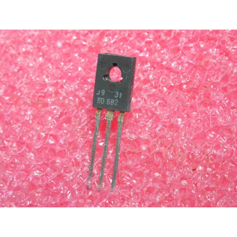 Lot de 5: transistor BD 682 ~ BD682 ~ Silicon,PNP darlington (complement NPN BD681) Ucb 100V, Uce 100V, Ueb 5V, Ic 4A, 40W(4L7)