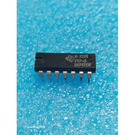 ci UA747 CN ~ ic UA747CN ~ Dual Operational Amplifier ~ DIP14 LM747 ( CELAR 57E )