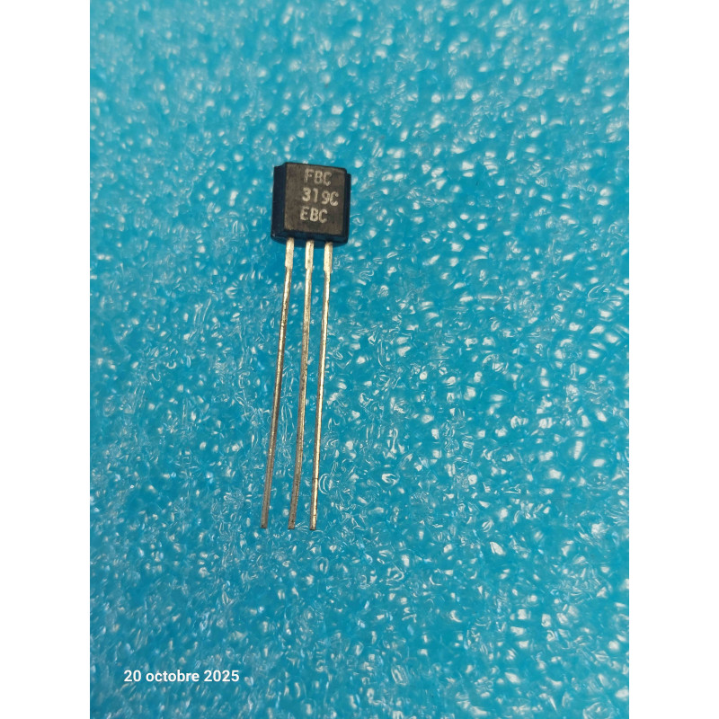 Lot de 2 Transistors BC319C TO92  New Old Stock  ( CELAR 51E )