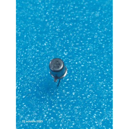 Lot x3 Transistor 2N2906 Transistor TO-18  New Old Stock ( CELAR 52E )