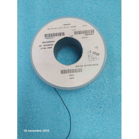 Bobine D'environ 110M de Fil KZ04-05 / ETF24-07 Noir Fil PTFE 0.22mm²  ( M17 )