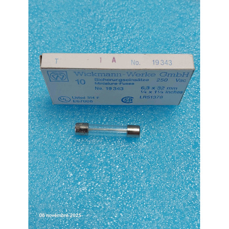 Boîte de 10 Fusibles temporisés 6x32mm 6x30 T 1A / T32L 1A Flipper / Sono / hifi ( 1O1 )
