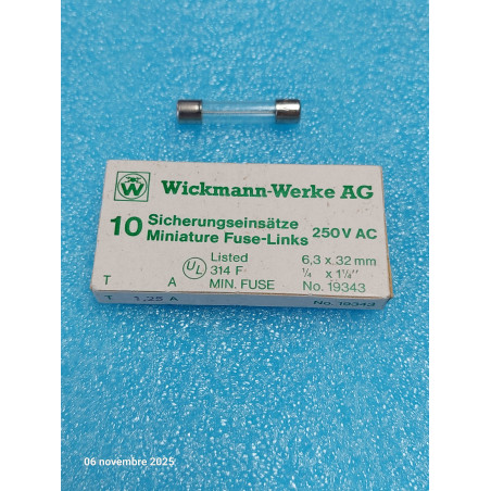 Boîte de 10 Fusibles temporisés 6x32mm 6x30 T 1.25A - T32L 1.25A Flipper / Sono / hifi ( 1O1 )
