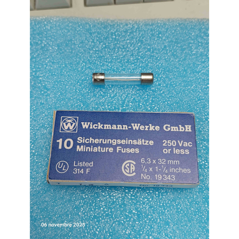 Boîte de 10 Fusibles temporisés 6x32mm 6x30 T 1.6A - T32L 1.6A Flipper / Sono / hifi ( 1O1 )