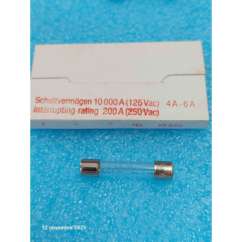 Boîte de 10 Fusible Rapide 6x32mm 6x30 F 4A - T32R 4A Flipper / Sono / HIFI   ( M2B )