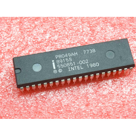 ci P 8049 AH ~ ic P8049AH ~ HMOS single-component 8-bit microcontroller 2Kx8 ROM 128x8 RAM , intel (PLA014)