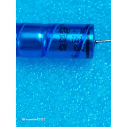 Lot 4p Condensateur Axial...