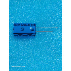 Lot x4: Condensateur...