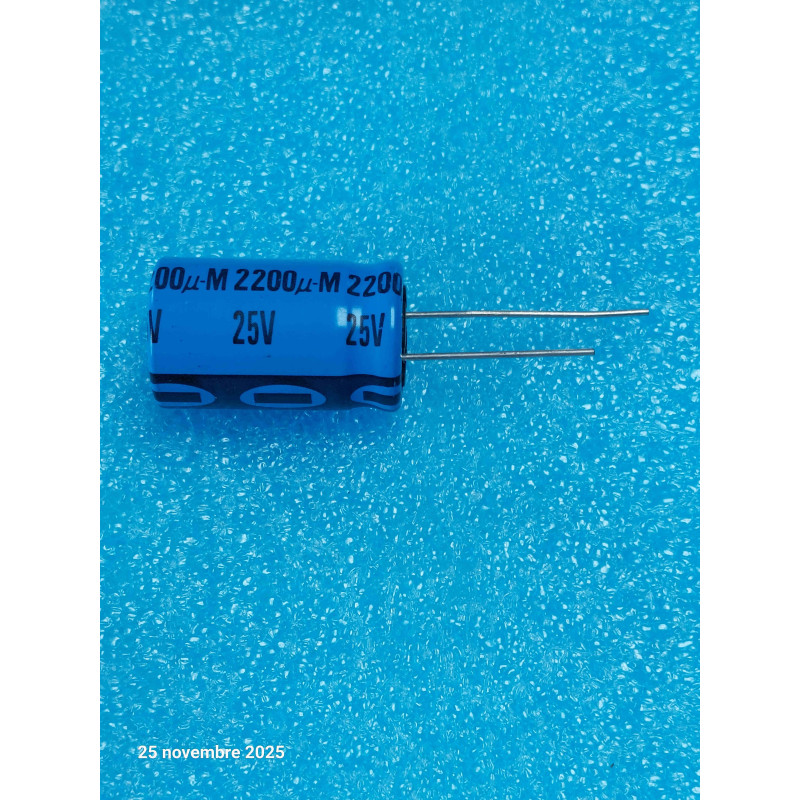 Lot x4: Condensateur Chimique 2200MF 2200µF 2200UF 25V BCC 037 16X26.5mm  ( Q2 )