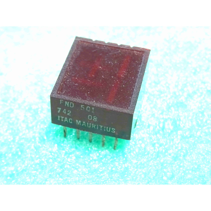 afficheur FND 501 ~ FND501 overflow ±1 digit 12.7mm LED numeric display, polarity CC,red, RH decimal point,15.5x16.6mm (PLA014)