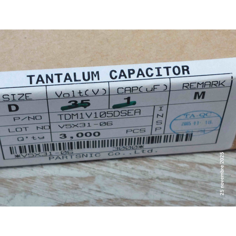 Boite de 3000p Condensateur Tantale 1MF 1µF 1UF 35V Entraxe 5.08mm TDM1V105DSEA ( Q2 )
