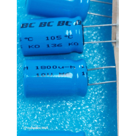 Lot de 4p Condensateur Chimique 1800MF 1800µF 1800UF 10V 105°c BCC 12.5x20.5mm  ( Q2 )