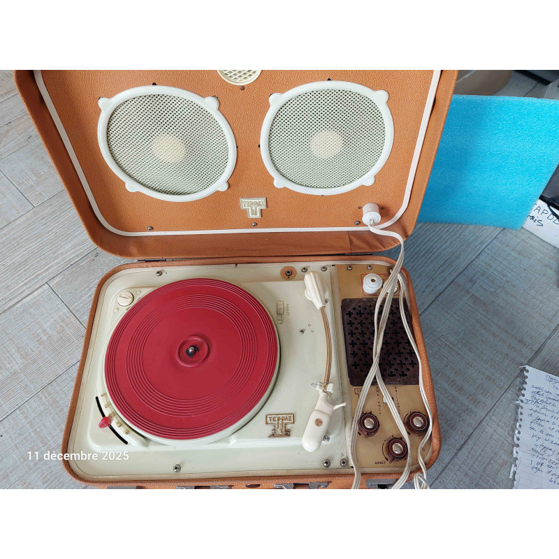 Tourne Disque Vintage à Tubes Teppaz 336PU en Parfait état de fonctionnement, !!! Pas d'Expédition ...