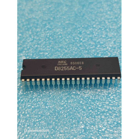 ci D8255AC-5 ~ ic D 8255 AC5 ci dip40 New Old Stock de chez AMD ( PLA042 )
