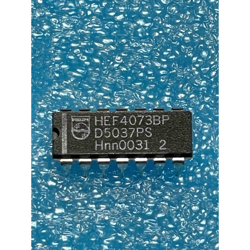 Lot de 2 ci HEF4073BP ~ ic HEF4073 BP dip14 4073 HCF4073 MC14073 CD4073 (TIRO9)