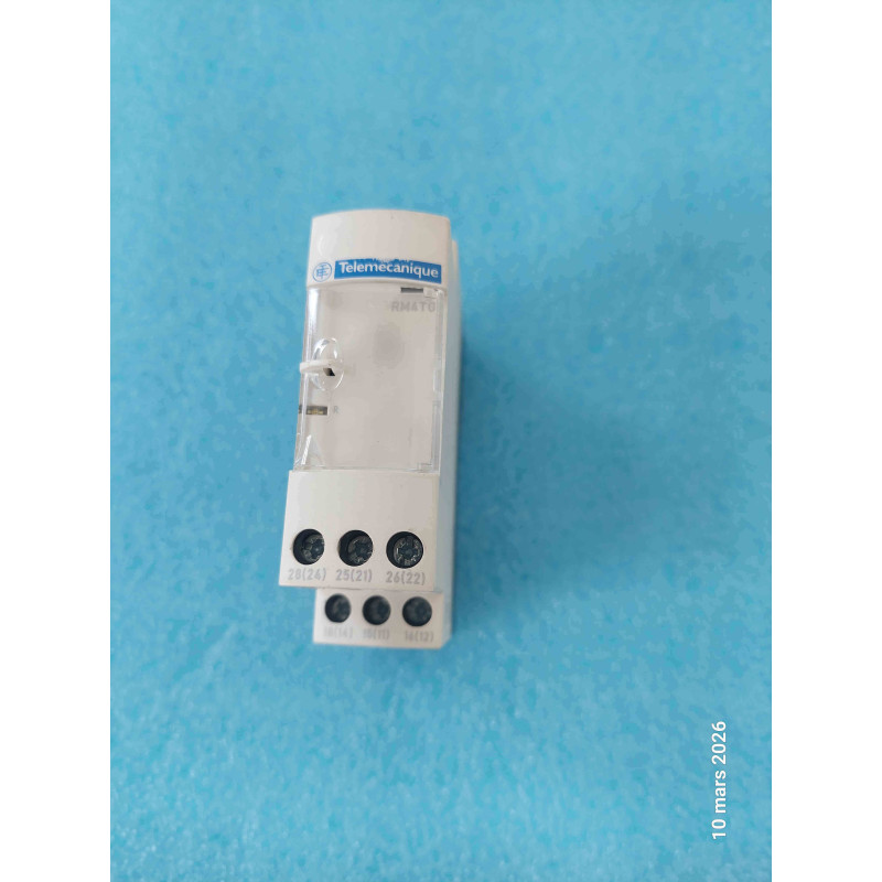 RM4TG20 Relais de contrôle réseau triphasé Telemacanique   220 - 440v OCCASION ( 3I1 )