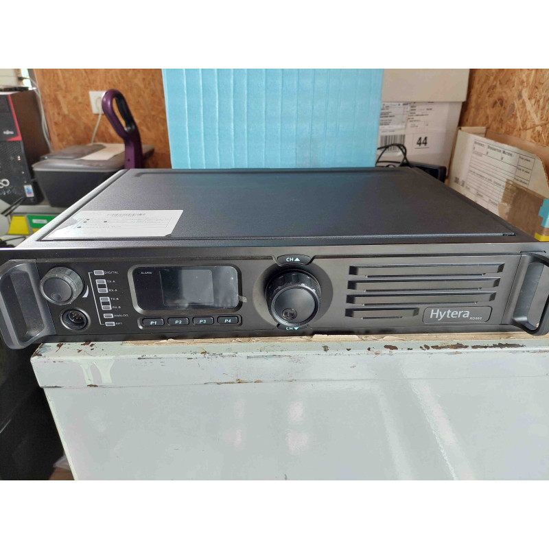 HYTERA RD985 U(1) Digital Repeater Occasion Problème de puissance ( P3 )