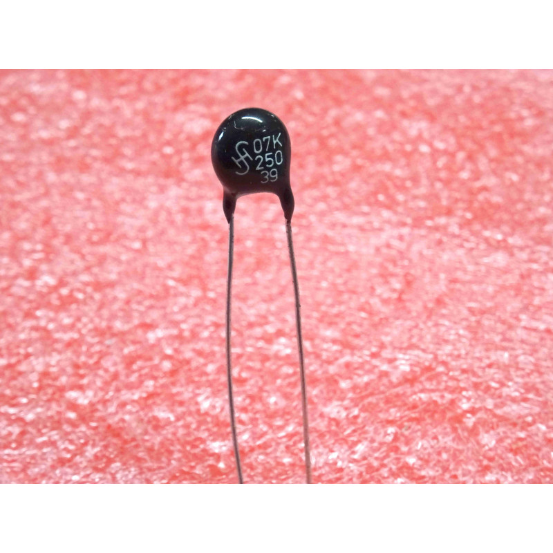 Lot de 4: varistance Siemens 07K250 ~ S07K250 varistor ~ Urms 250V , Udc 320V , Pmax 0.25W (2M2)