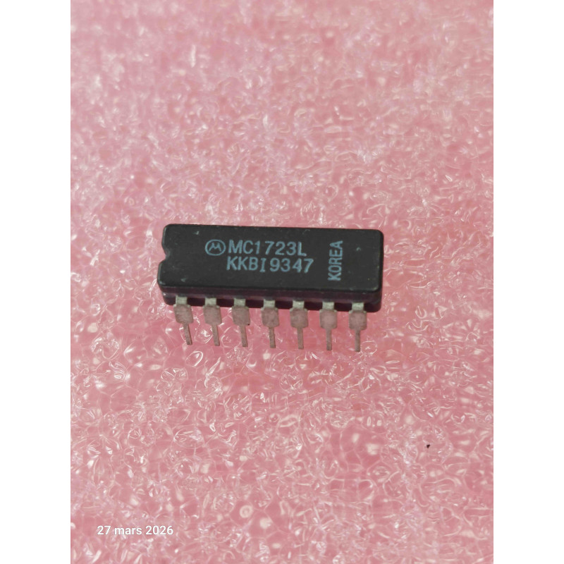 ci MC 1723 L ~ ic MC1723L ~ Adjustable Positive Regulator ~  boîtier céramique ( PLA010 )
