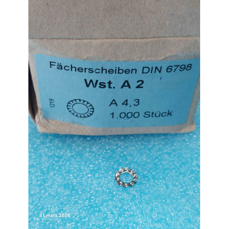 Lot de 1000 Rondelle éventail 4.3mm A2 Extérieur 8mm din6798 ( Q5B )