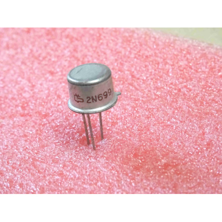 Lot de 2: transistor 2N 699 ~ 2N699 silicon NPN ~ Ucer 80V , Ic 500mA ~ sescosem