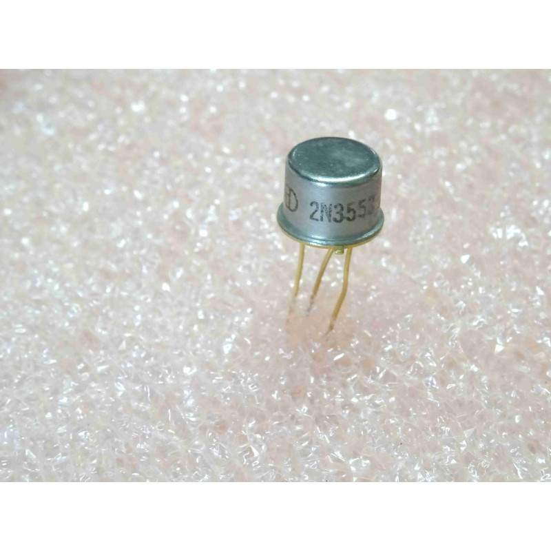Lot de 3: transistor 2N 3553 ~ 2N3553 Si NPN for use in VHF & UHF transmitting applications ~ Uce0 40V, Ic 0.35A, boîtier TO-39