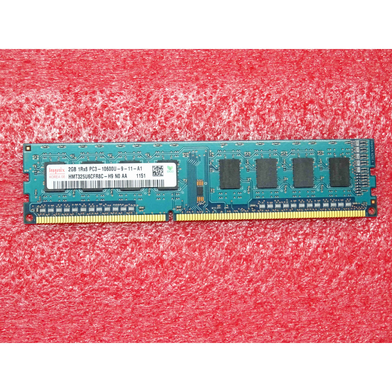 barette de 2Go de RAM DDR3 Hynix HMT325U6CFR8C-H9 N0 AA 2GB 1Rx8 PC3-10600U-9-11-A1