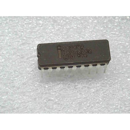 ci D 8284 A ~ D8284A ~ clock generator & driver for 8086, 8088 processors (PLA10)